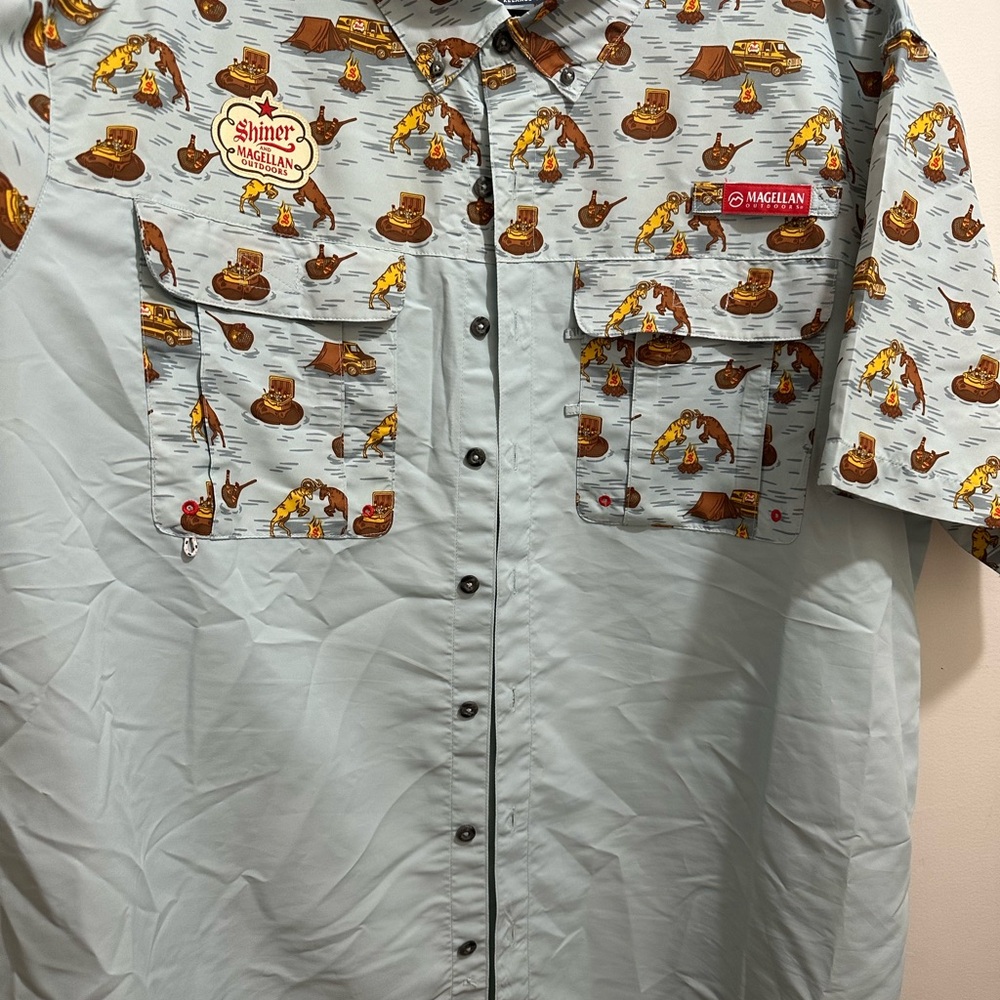 Magellan Outdoors + Shiner Men's Blue Graphic fishing shirt